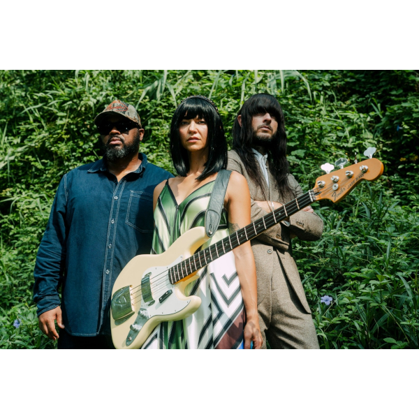 KHRUANGBIN / THE UNIVERSE SMILES UPON YOU ii – ALFFO RECORDS